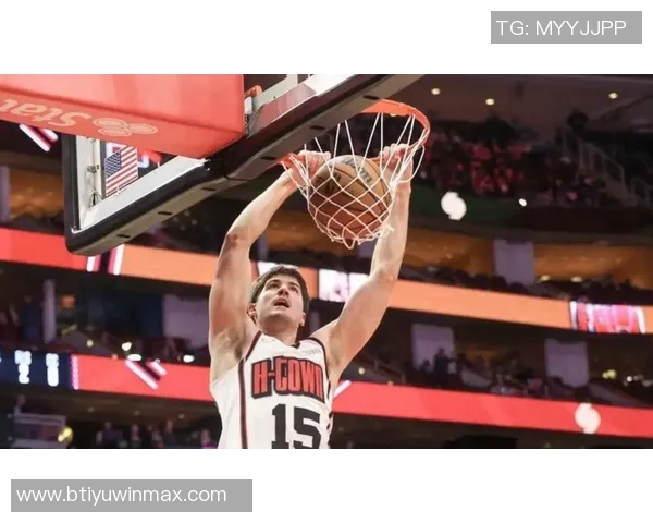 火箭半场战绩领先太阳9分阿门表现出色谢泼德状态低迷狄龙布克各有贡献 火箭半场战绩领先太阳9分阿门表现出色谢泼德状态低迷狄龙布克各有贡献