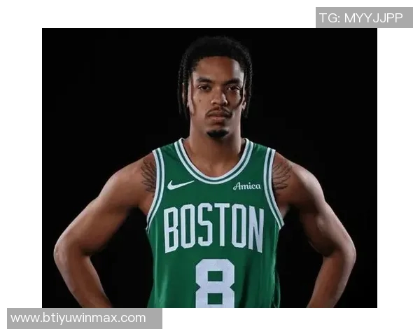 米诺特狂砍生涯新高21分12投8中三分6中3表现惊艳 米诺特狂砍生涯新高21分12投8中三分6中3表现惊艳