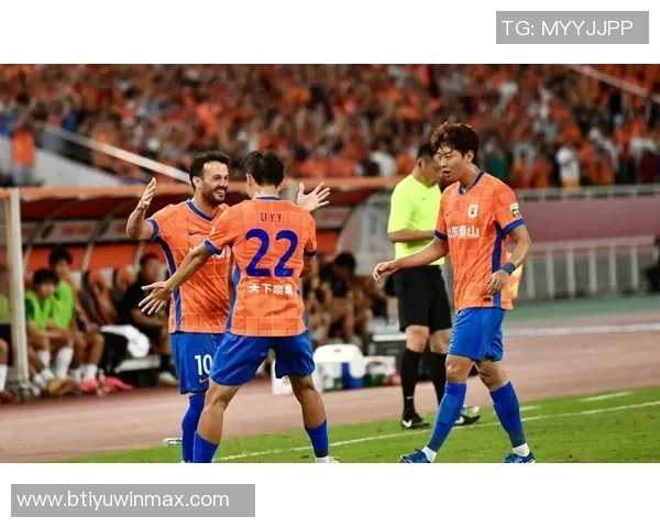 中超联赛第28轮山东泰山迎战上海海港争夺关键积分之战