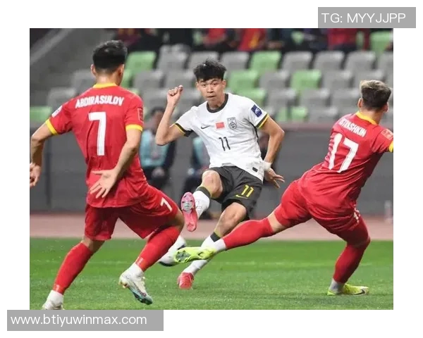 国足身价前十揭晓塞鸟王钰栋领衔三人破百万武磊意外跌出榜单