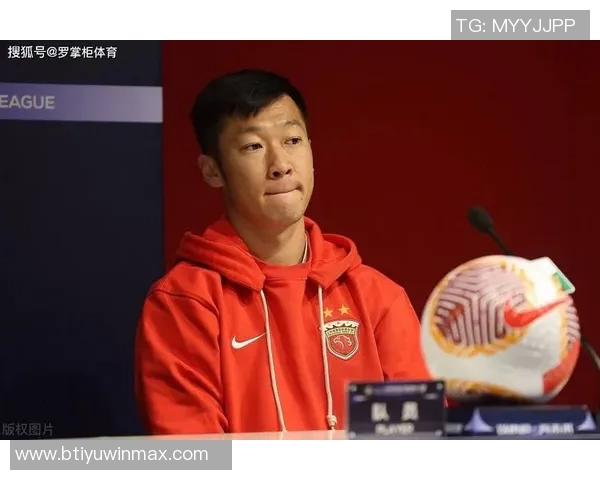 徐新正式告别上海海港加盟云南玉昆开启新征程